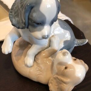 Lladro Two Playful Pups